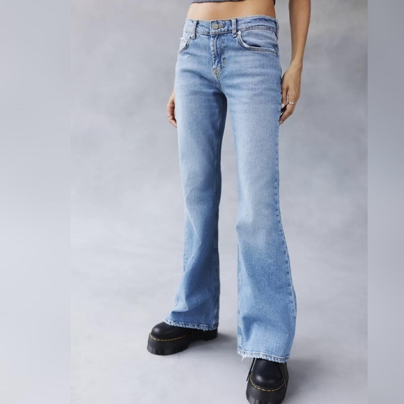 BDG low Rise Flare Y2k Jeans Sz 31 - Picture 1 of 10